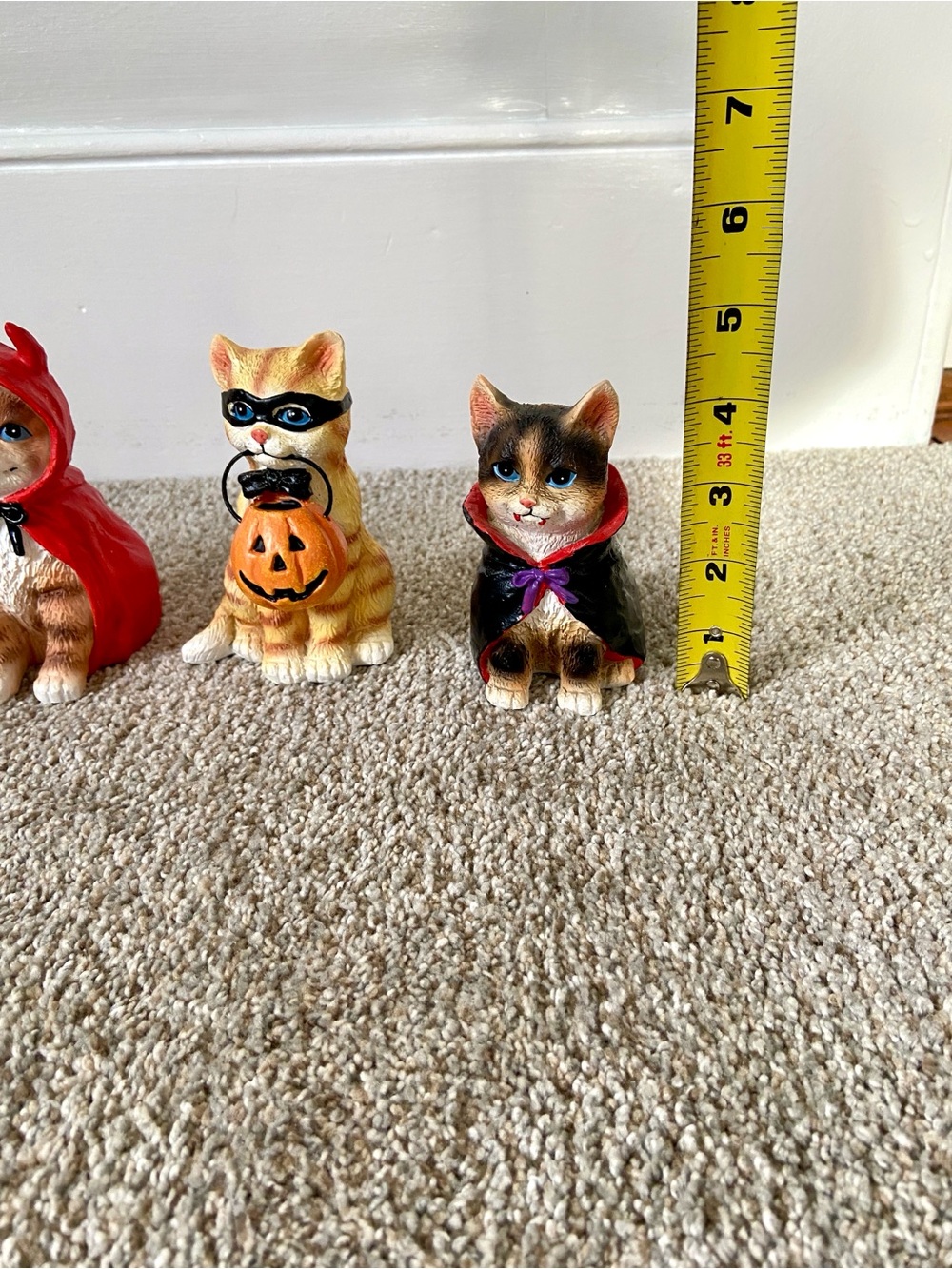 Collections Etc Halloween Cat Figurines Set of 4 Costume Witch Devil Vampire - Picture 15 of 15